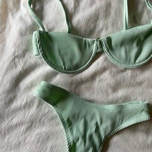 437 Aria bikini set